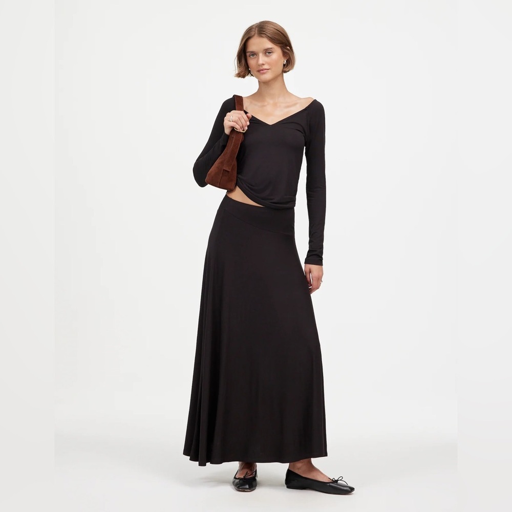 Madewell Jersey Asymmetric-Seam Midi Skirt in Jet Black
